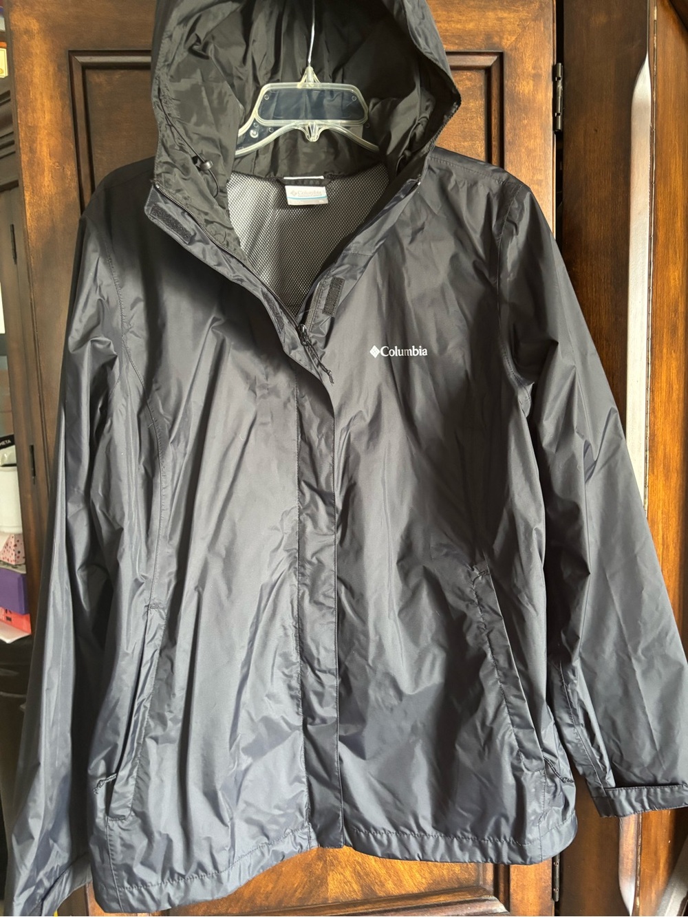 Columbia Black Hooded Rain Shell Jacket